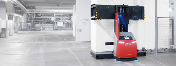 AMADEUS grip, mobiler Roboter / AGV für den Transport von Styropor Blöcken von DS Automotion GmbH